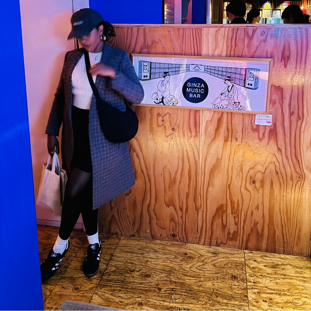 Meet your Posher, Eb.